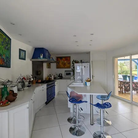 Вилла Avec Piscine Privee A Autoire, 170 M²