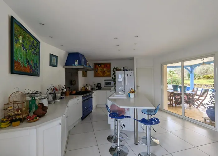 Вилла Avec Piscine Privee A Autoire, 170 M²