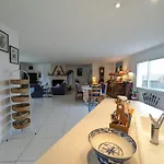 Avec Piscine Privee A Autoire, 170 M² 빌라 *